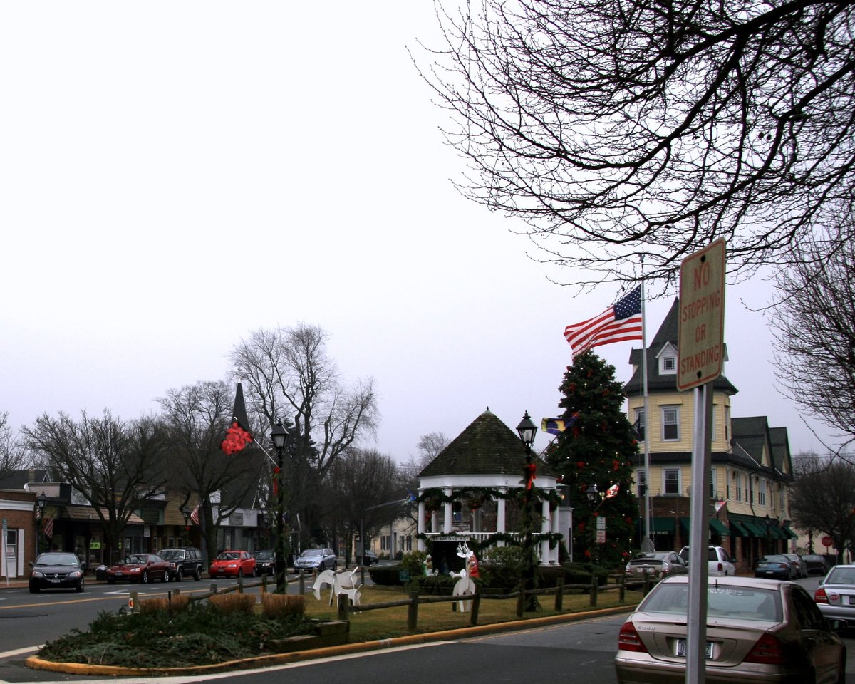 Amityville, NY - Archivo:Amityville New York.jpg - Wikipedia, la enciclopedia libre