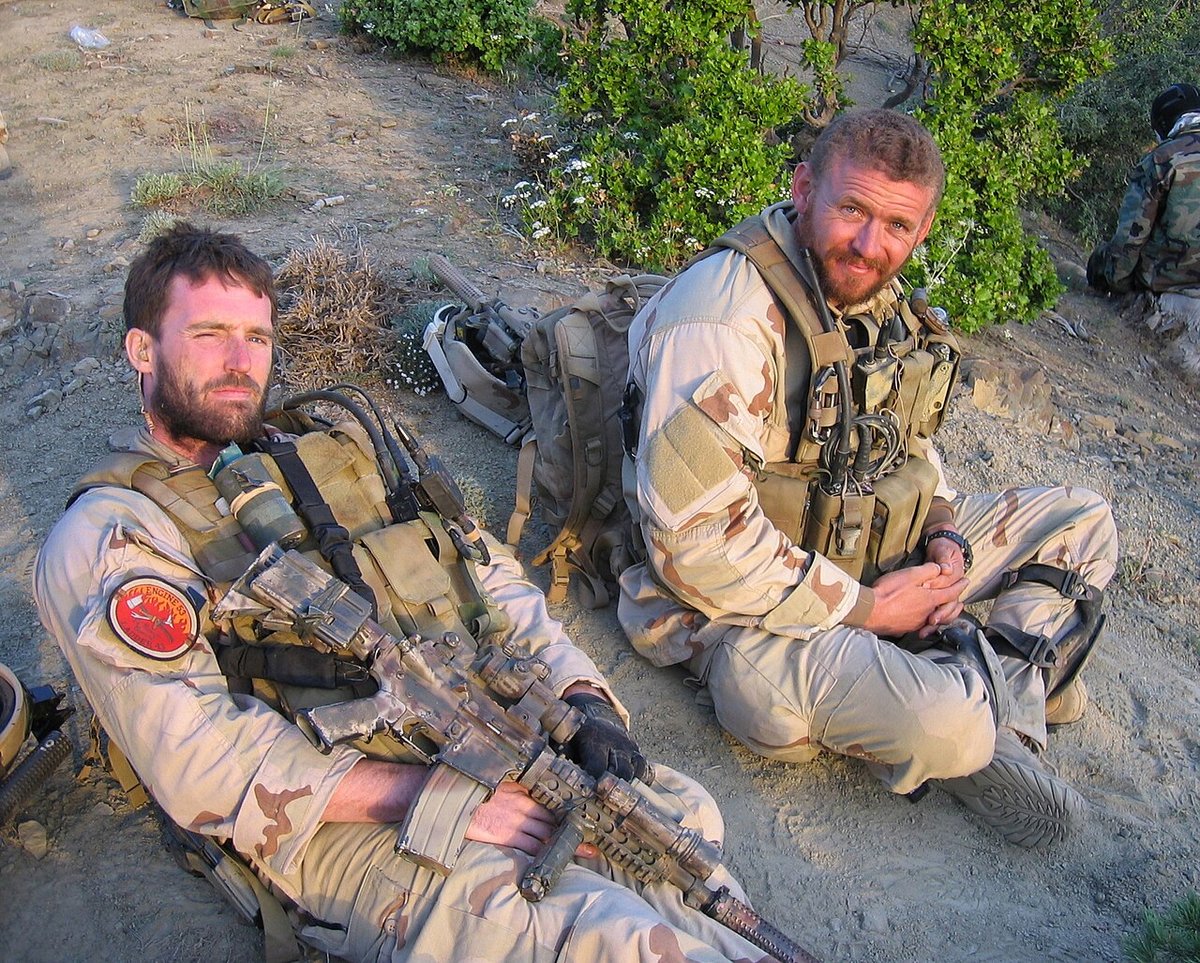 Patchogue, NY - Archivo:US Navy 050628-N-0000X-005 Navy file photo of SEAL Lt. Michael P.  Murph